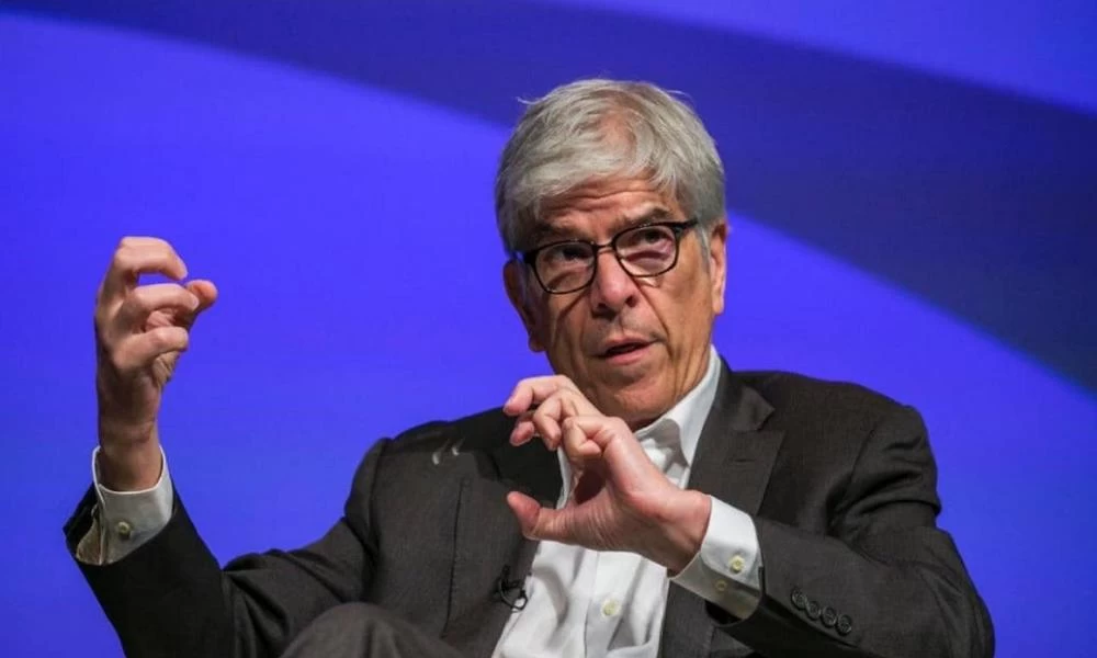 Νομπελίστας οικονομολόγος λέει ''Όχι'' στην καραντίνα: Τεστ κορωνοϊού σε όλους για να σωθεί η οικονομία